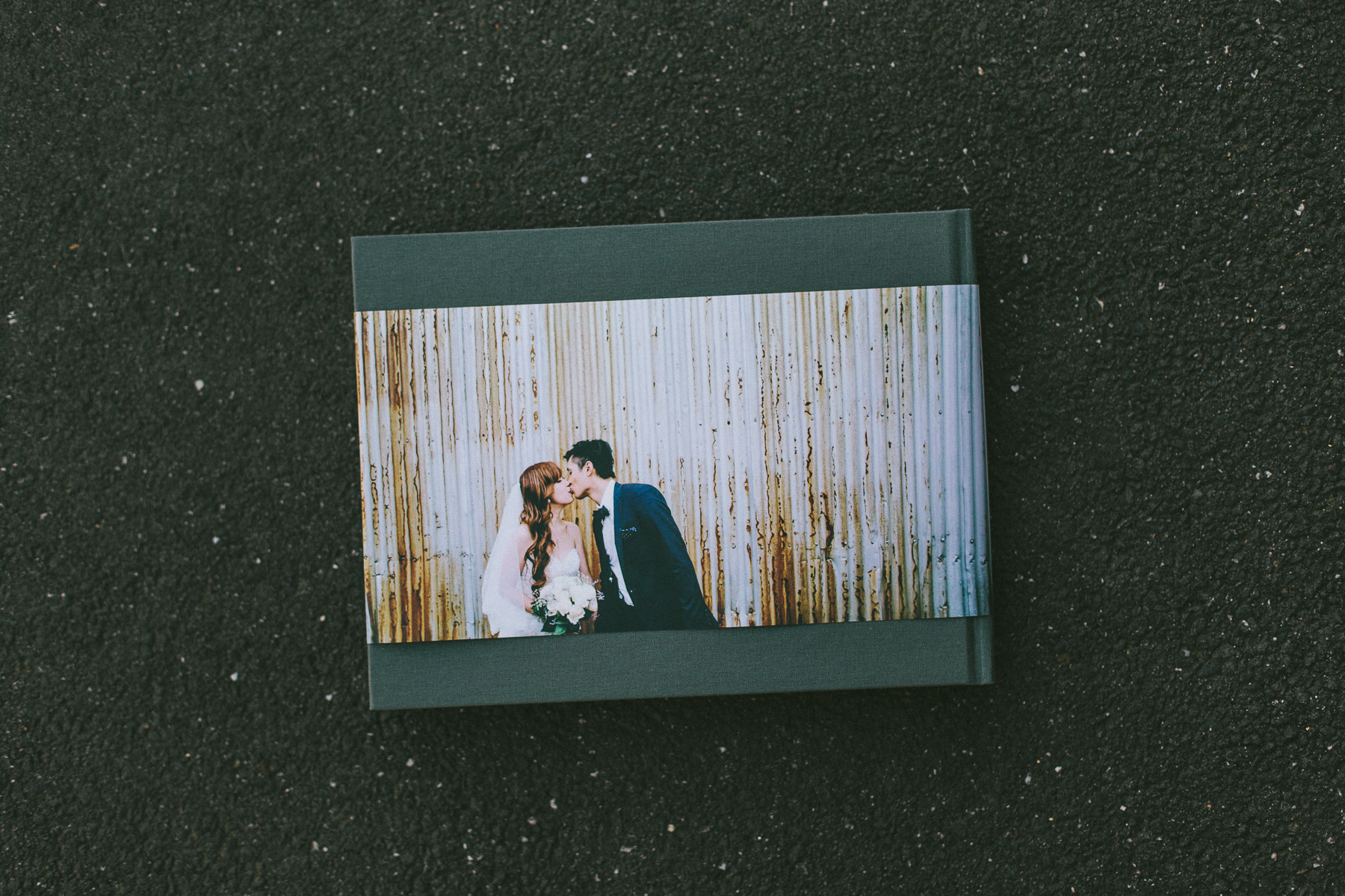 Gold-and-Grit-Wedding-Albums-Melbourne-Indie-Wedding-Photography-6