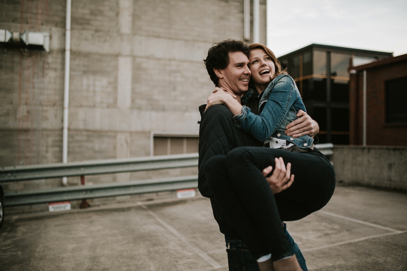 heli-alex_melbourne-fun-candid-gritty-relaxed-city-urban-couples-engagement-session_melbourne-wedding-photography_28