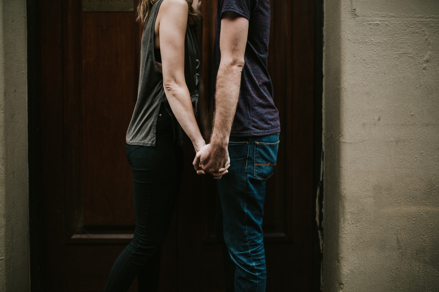 heli-alex_melbourne-fun-candid-gritty-relaxed-city-urban-couples-engagement-session_melbourne-wedding-photography_4