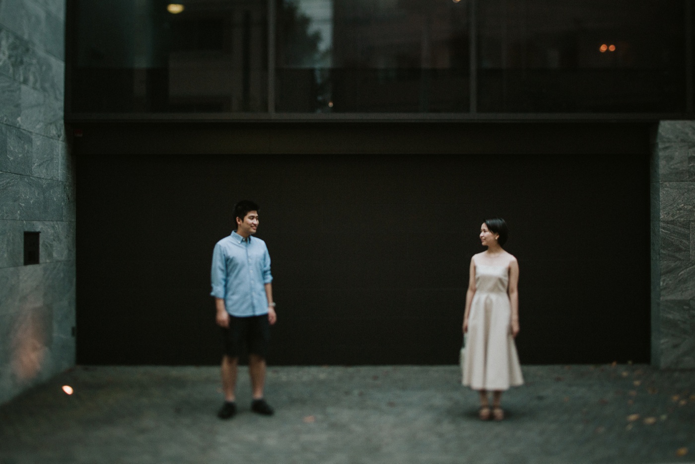 tomoko-shogo_tokyo-relaxed-urban-engagement-session_melbourne-candid-wedding-photography_10
